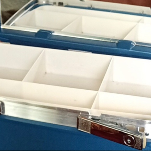 SALE! 1 DAY Vintage Samsonite Saturn II Travel Carry-on Train Case wTray/Mirror. - Picture 3 of 5